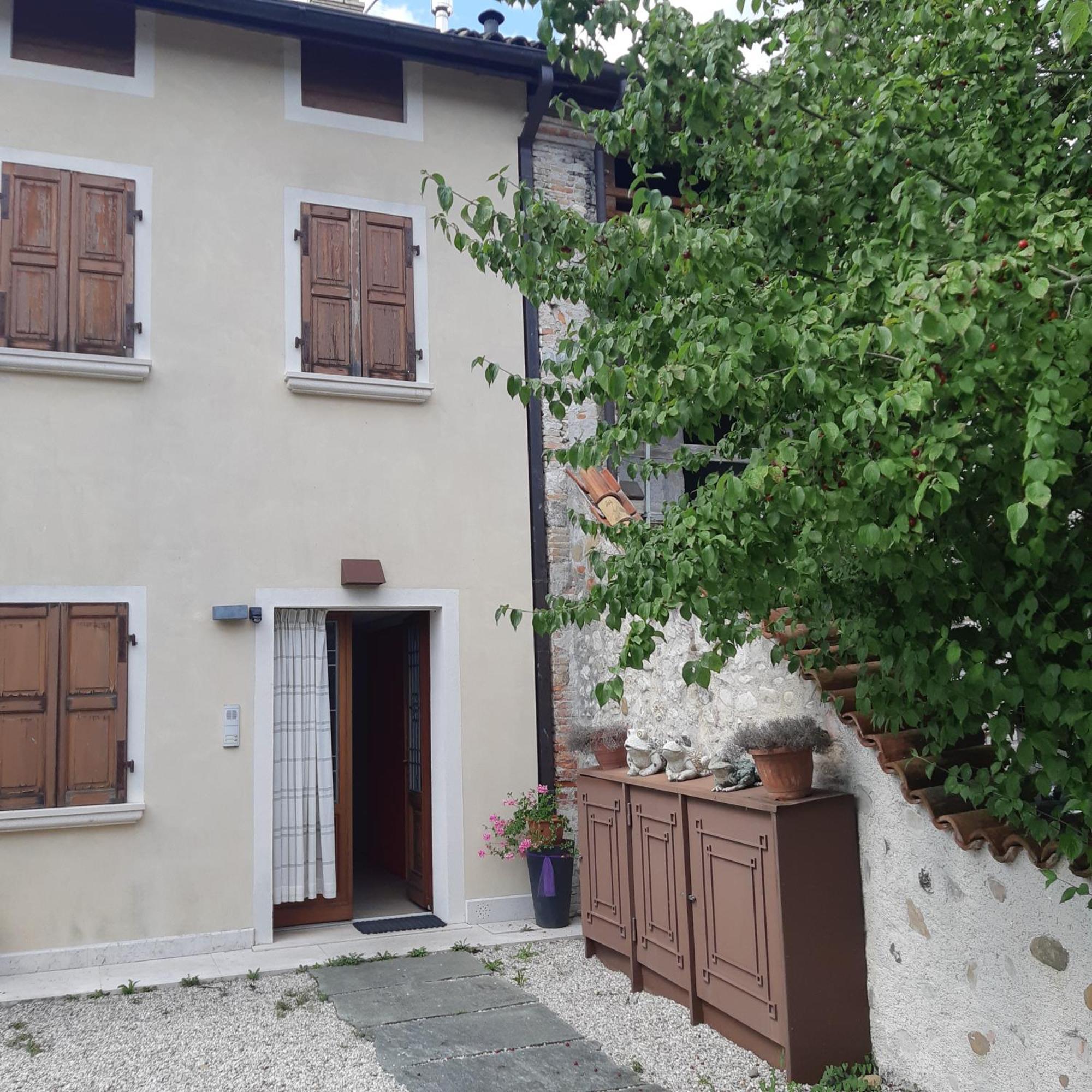Case Pizzocco 3 A Santa Giustina Meano Exterior foto